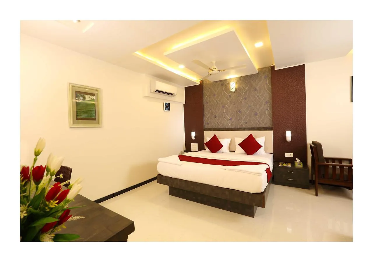 Hotel Kochi Caprice 3*,